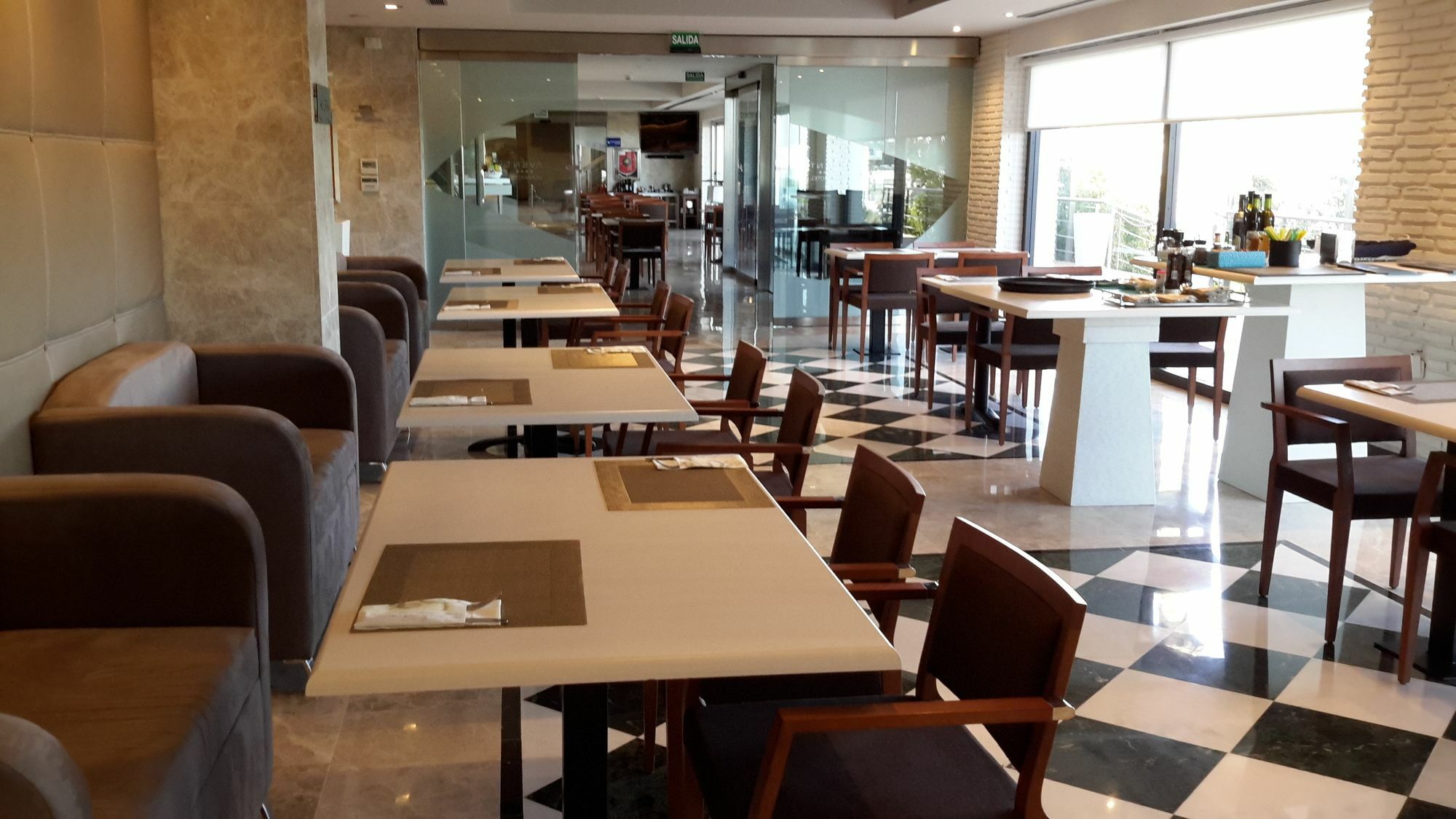 Avent Verahotel Buitenkant foto